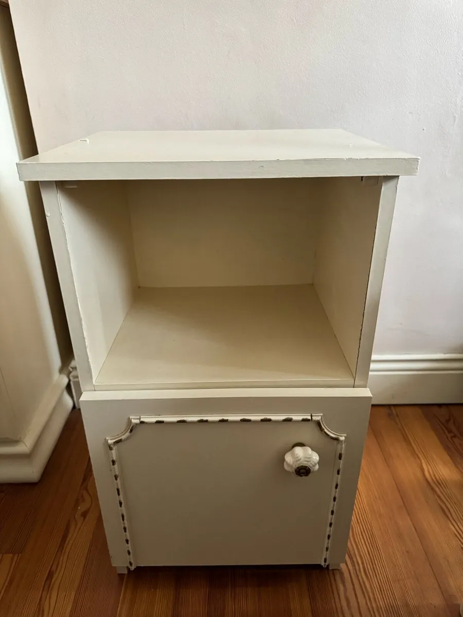 Wooden bedside table - Image 2