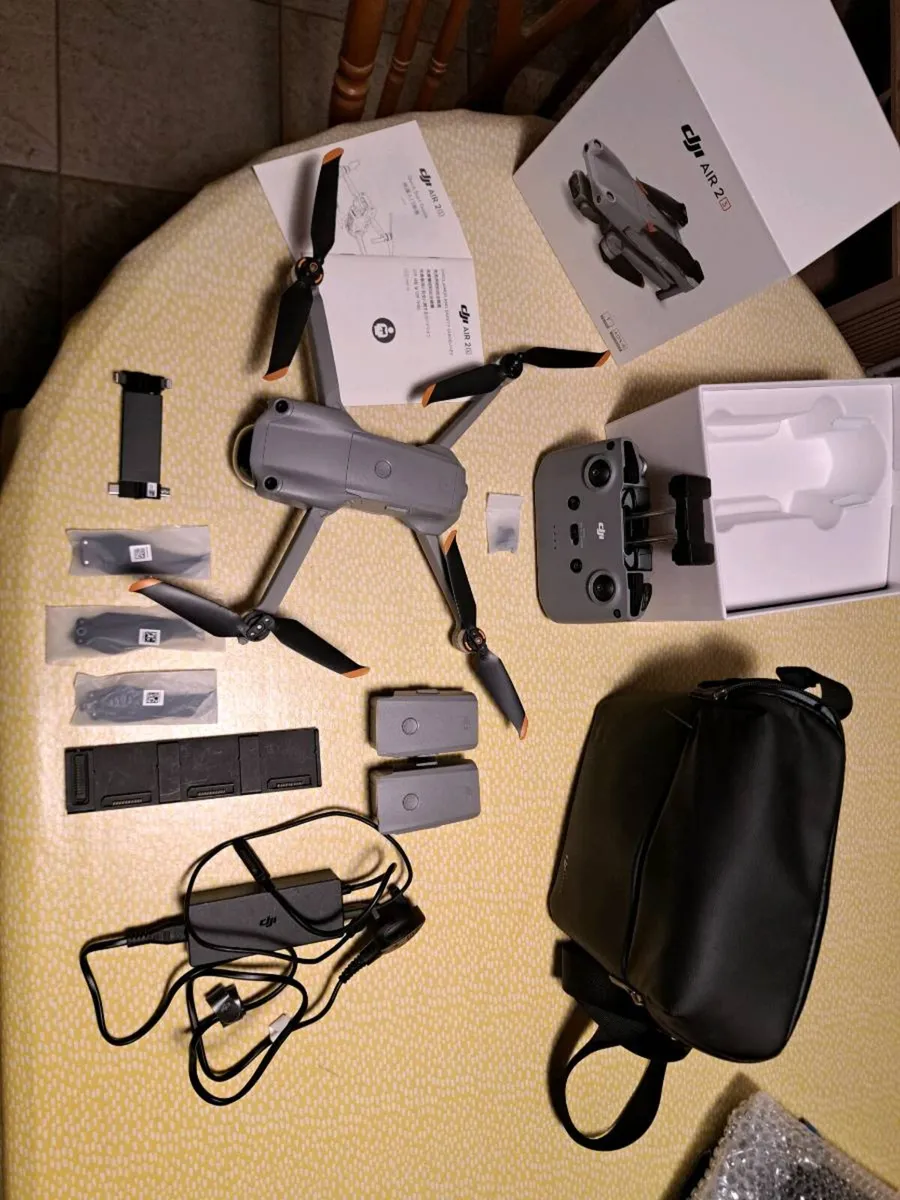 DJI Air 2s - Image 2