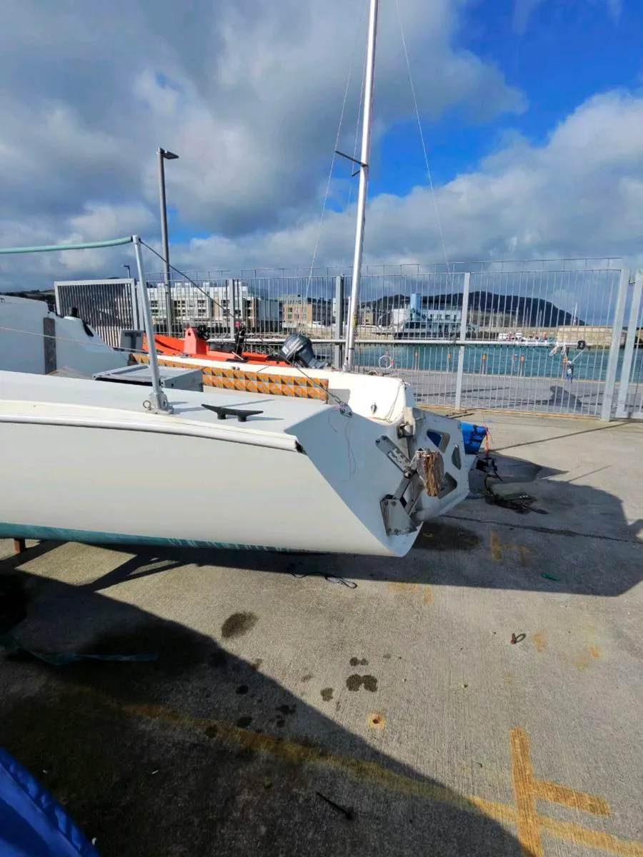 Sailing boat - Image 3