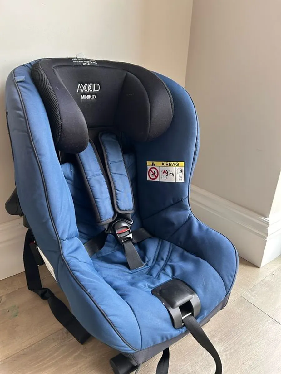 Axkiid Minikid 2.0 Rear facing car seat - Image 3