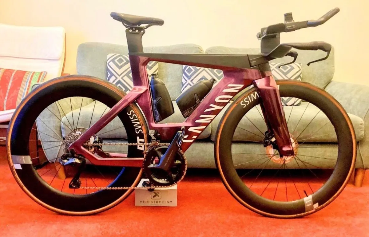 Canyon CF SLX 8 Di2 - Image 1