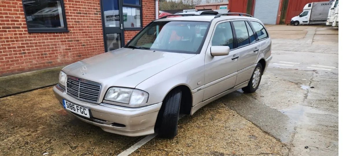 W202 C class 2.5 OM 605 DIESEL - Image 1