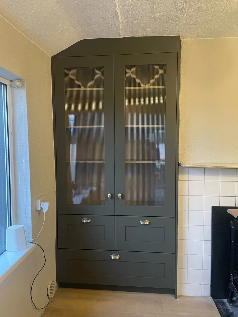 Carpentry and Cabinet Maker - Image 1