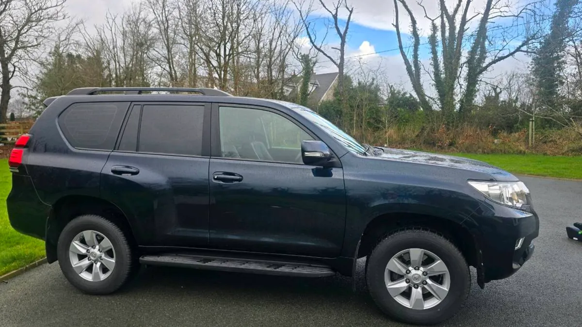 2018 (182) Toyota Landcruiser BUSINESS - Image 2