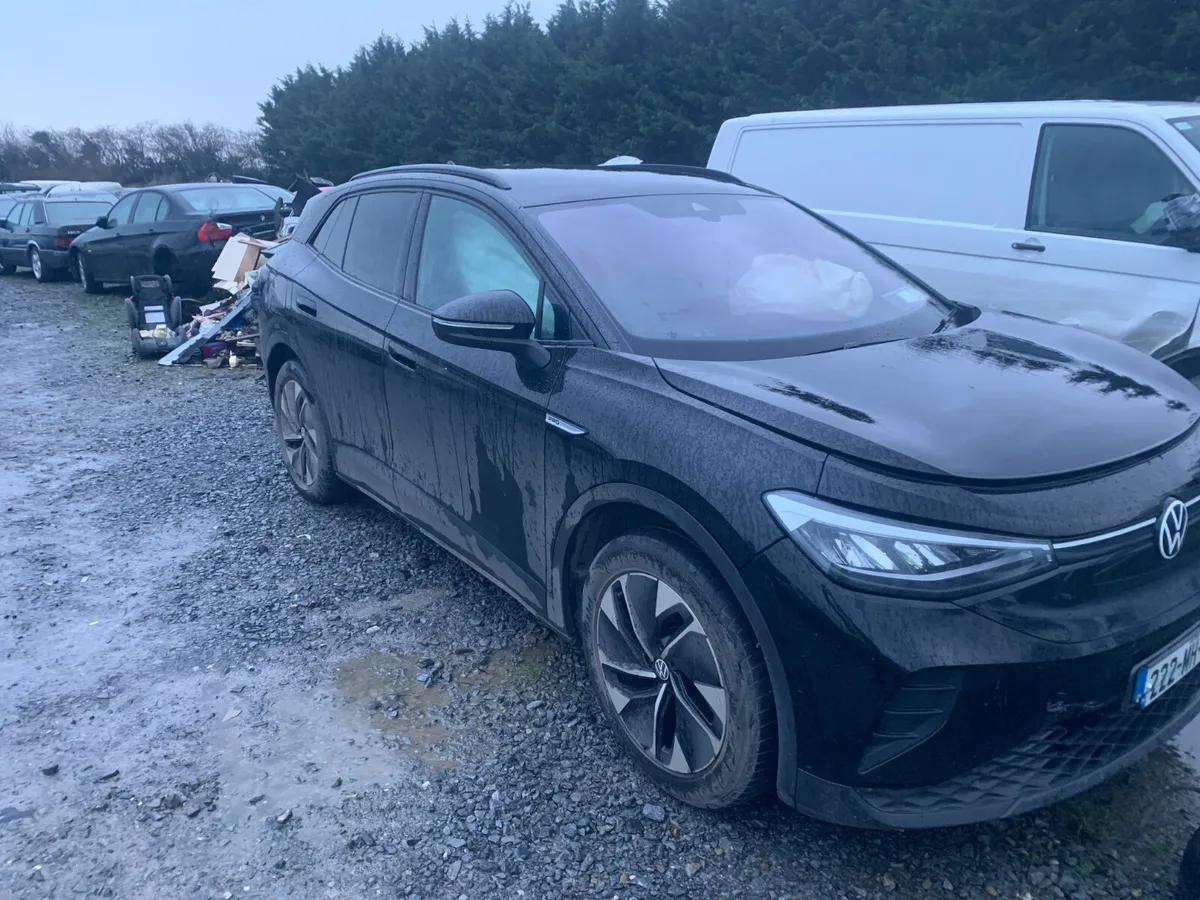 222 VW iD4  ELECTRIC. LIGHT DAMAGE - Image 1