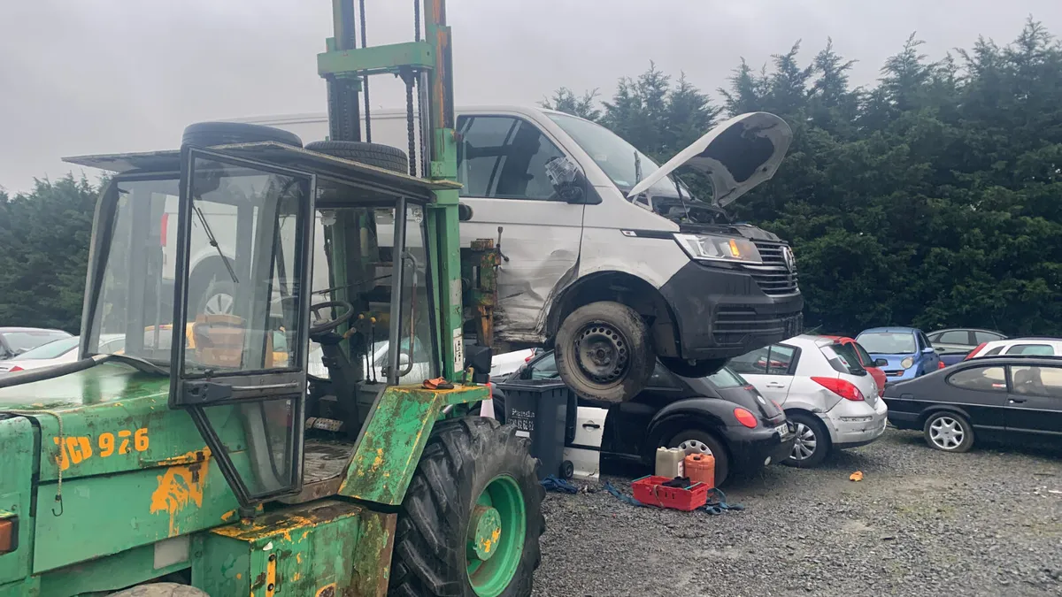 DAMAGED VANS WANTED - Image 3