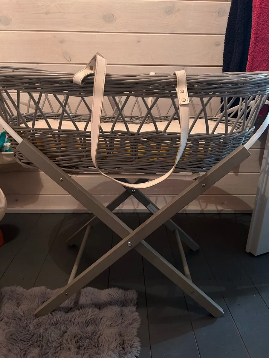 Moses Basket - Image 1