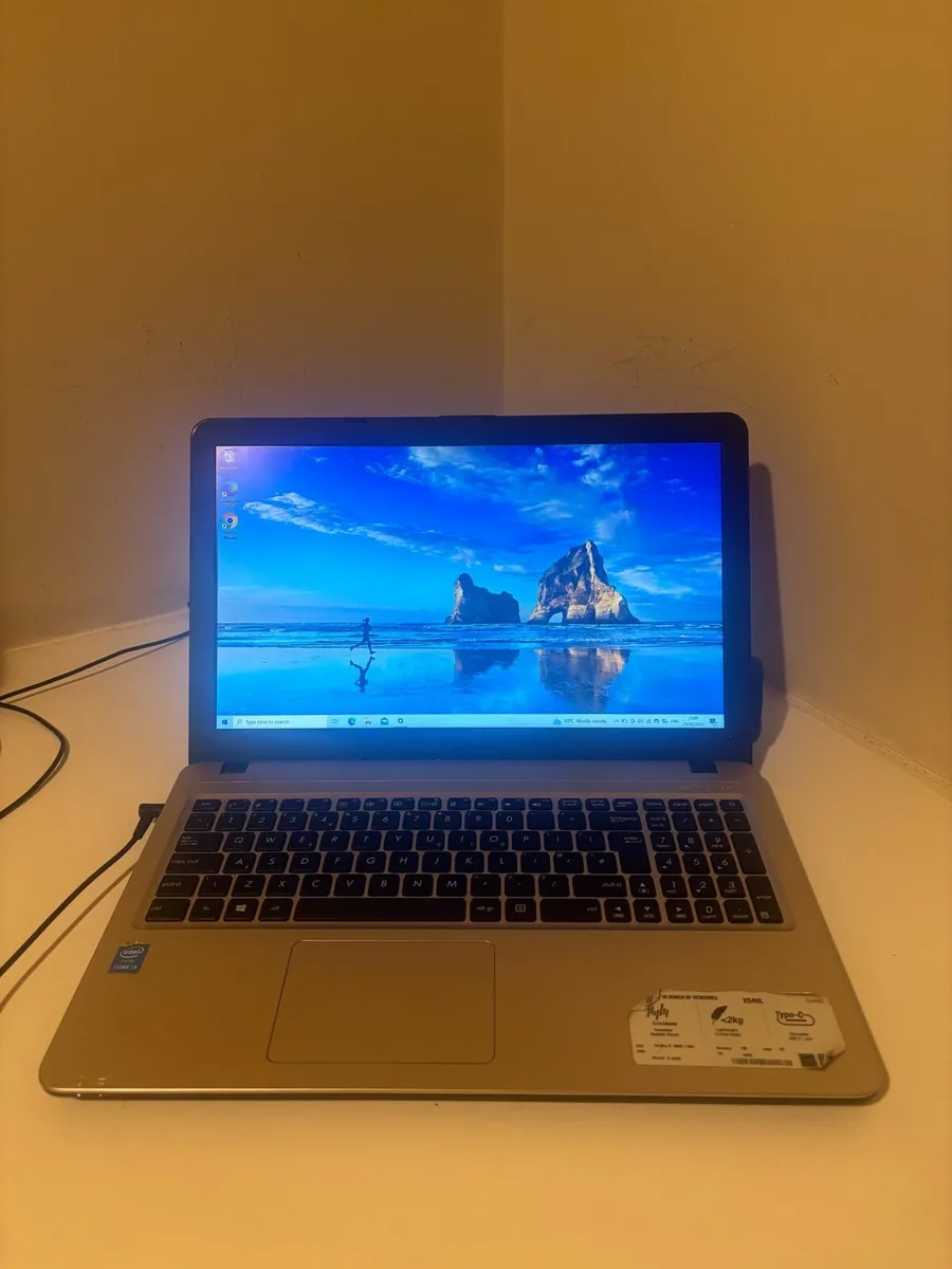 ASUS Laptop - Image 1