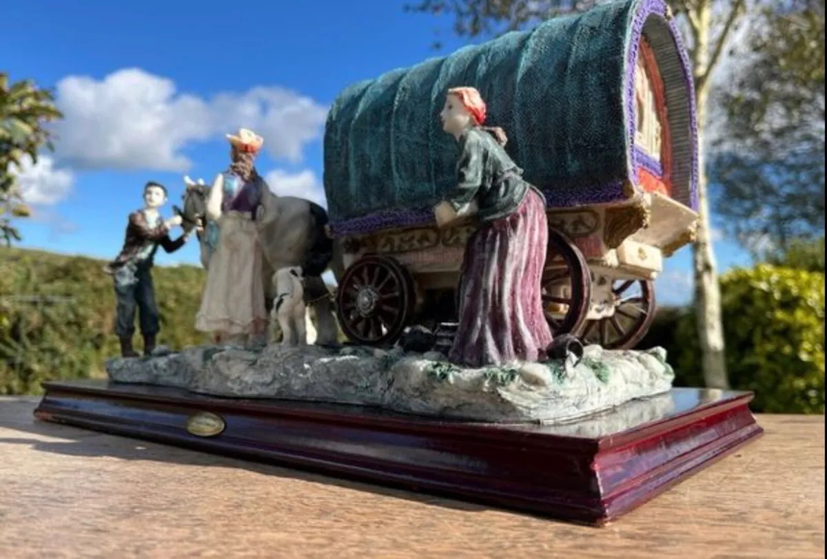 Juliana Gypsy Caravan - Image 2