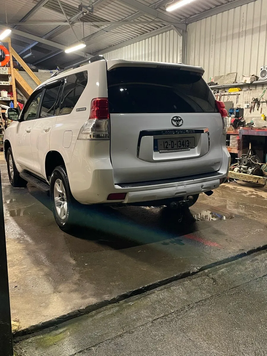 2012 landcruiser - Image 3