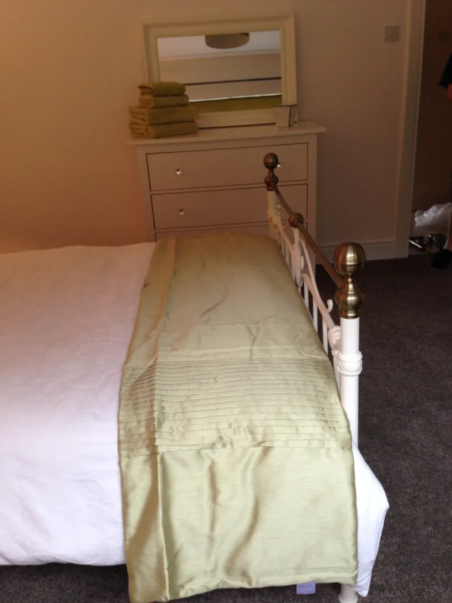 Double bed frame and mattress & bedroom chair. - Image 4