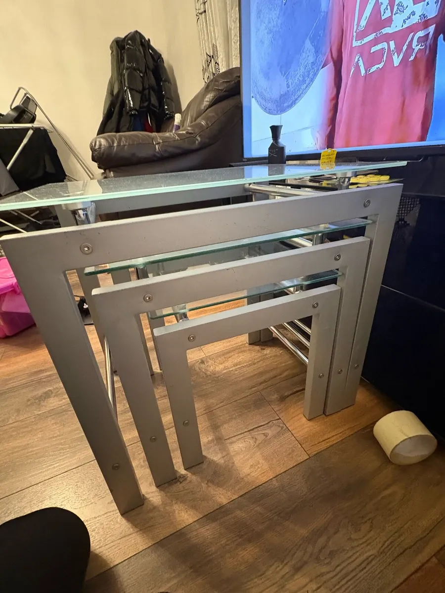 Stackable 3 set glass tables - Image 2