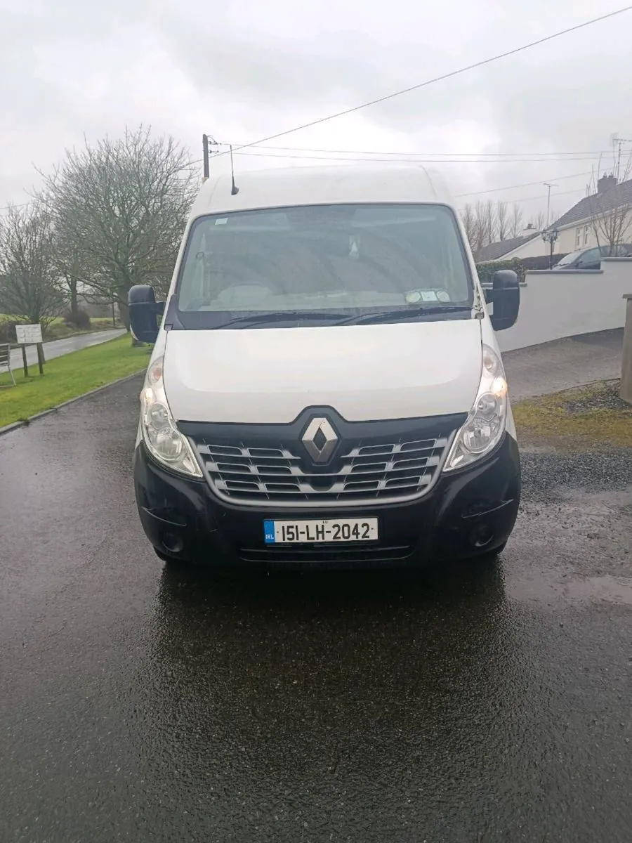 Renault Master van - Image 1
