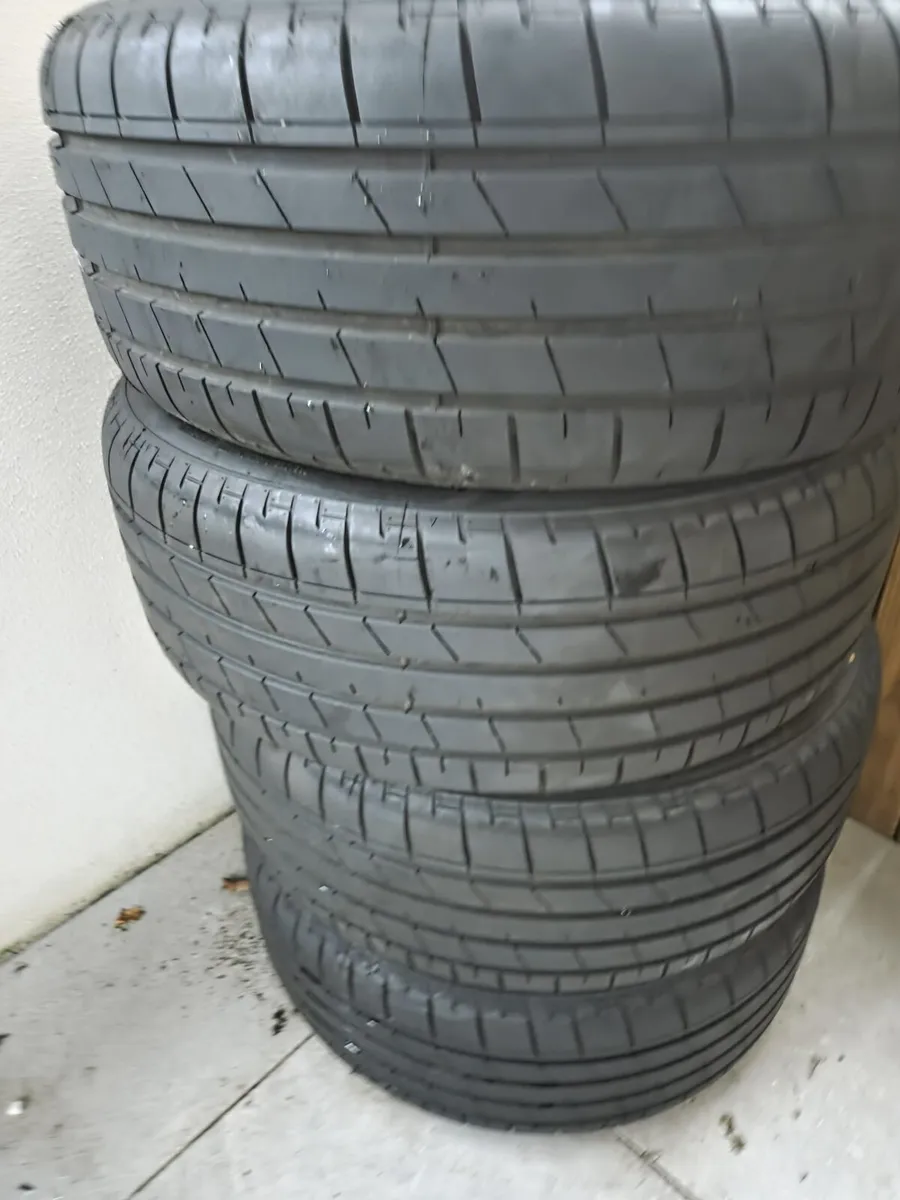 *GONE* 4X 5X112 Genuine VW Alloys with New Tyres - Image 2