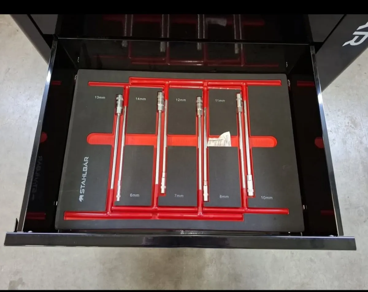 New full with tools toolbox - Image 3