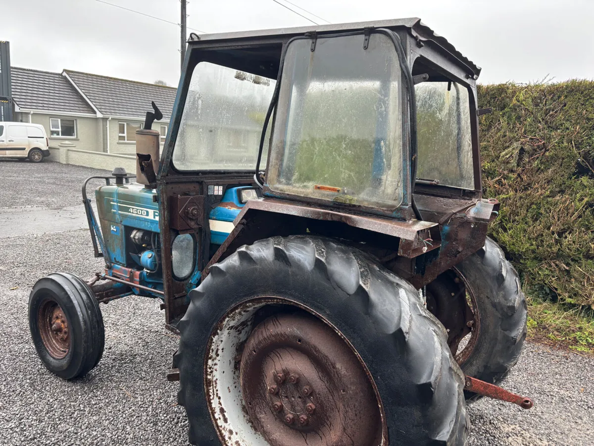 Ford 4600 - Image 2