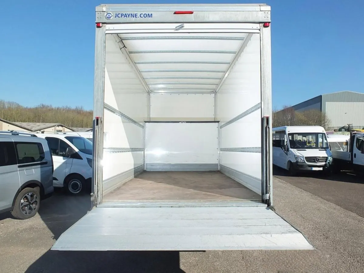 2022 Ford Transit Luton Box Van - Image 3
