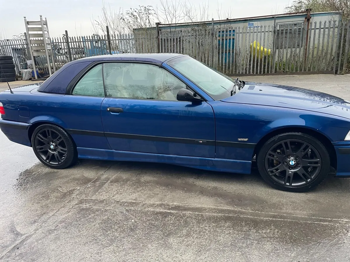 BMW 3-Series 1999 - Image 2