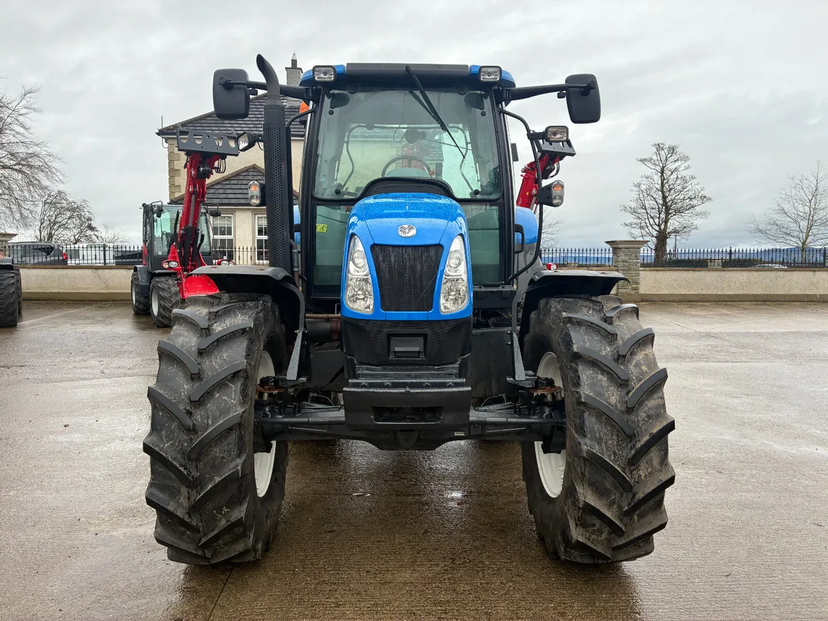 New Holland T6040 Elite - Image 4