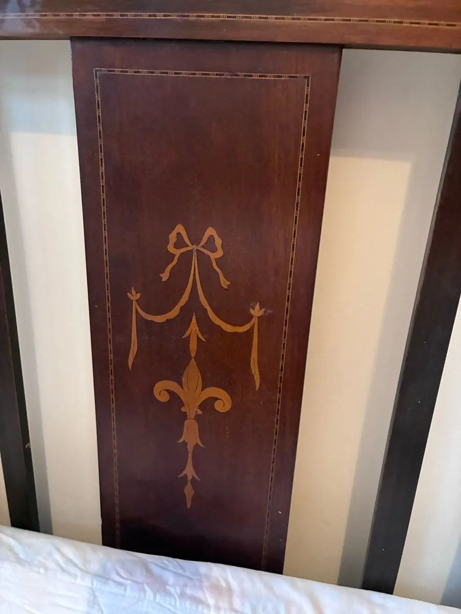 Antique bed - Image 1