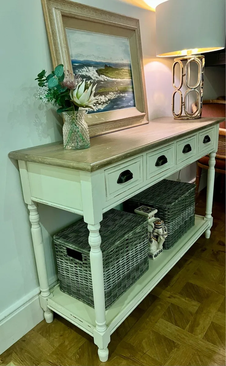 Console Table - Image 2