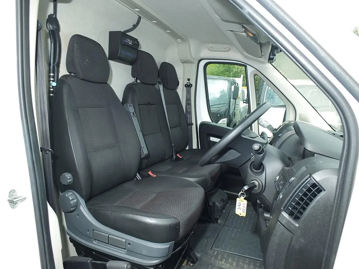 2020 Citroen Relay Refrigerated Van - Image 3