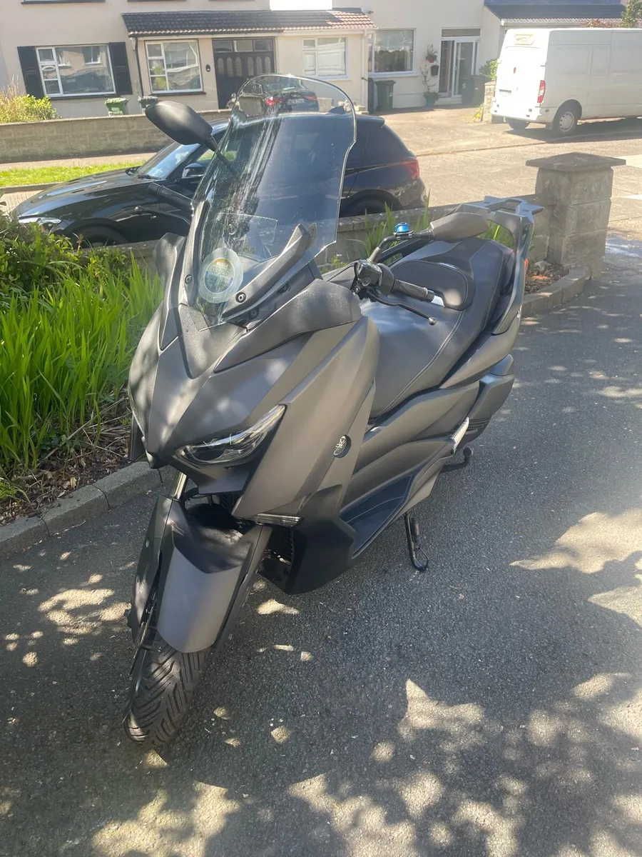 Yamaha Xmax 300 - Image 1
