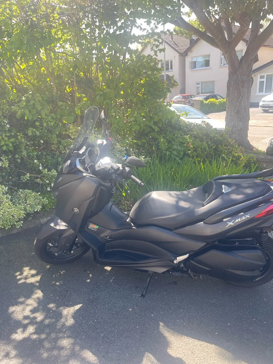 Yamaha Xmax 300 - Image 2