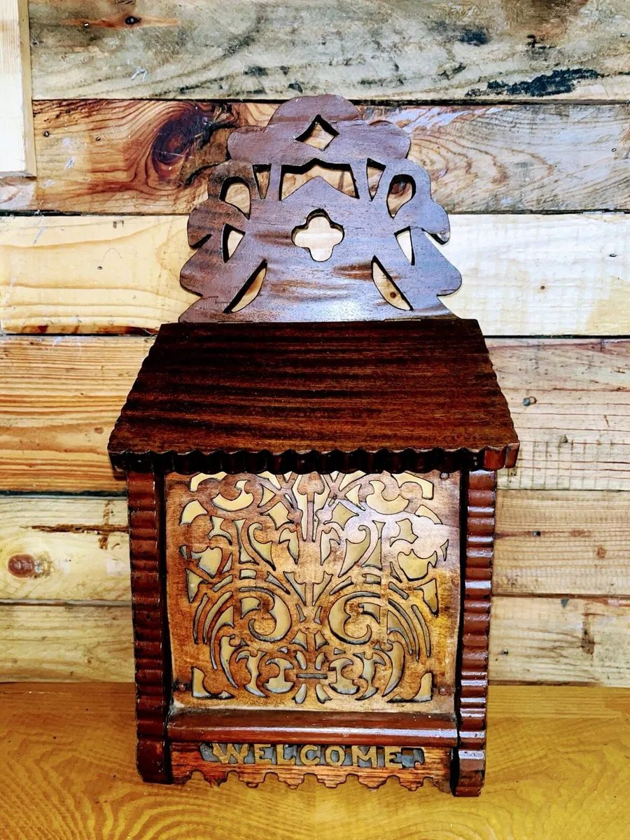 Antique wall mounted box - Image 1