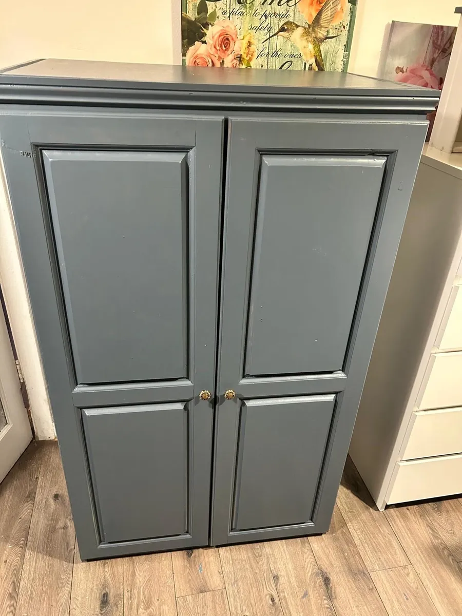 Grey wardrobe - Image 1