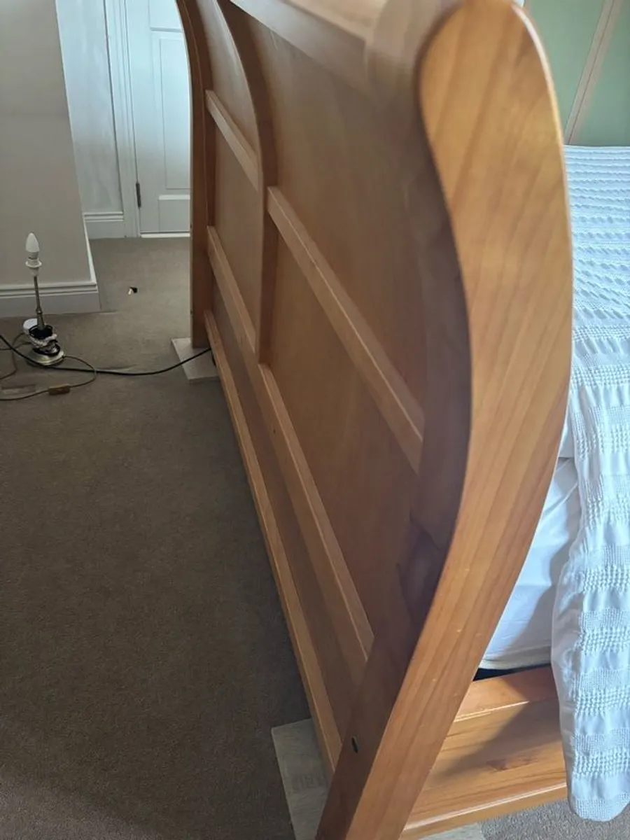 King size sleigh bed - Image 3