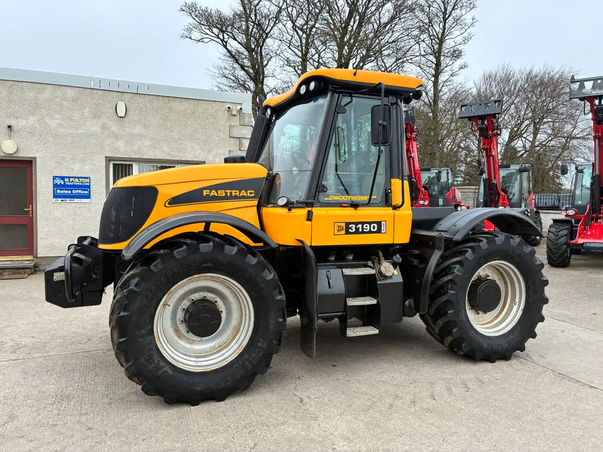 JCB 3190 PLUS FASTRAC - Image 1