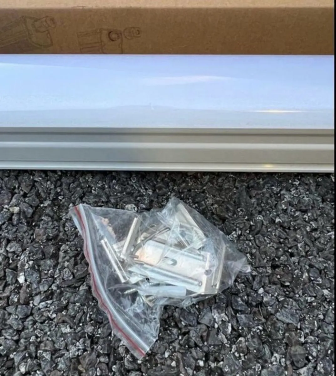 Strip lights 5ft Garage lights LED - Image 2