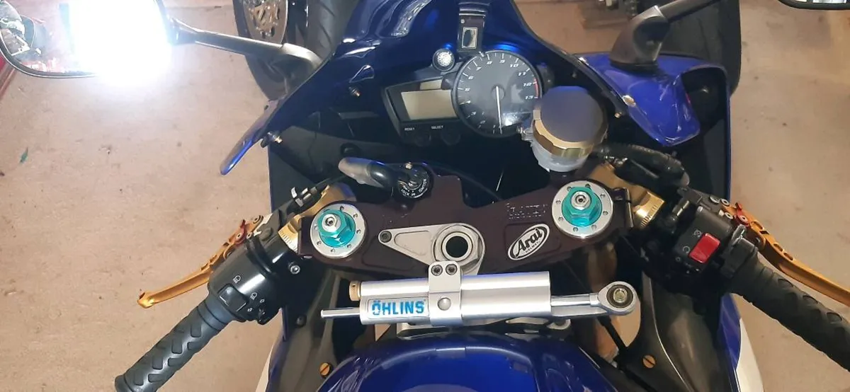 Yamaha YZF R1 - Image 3