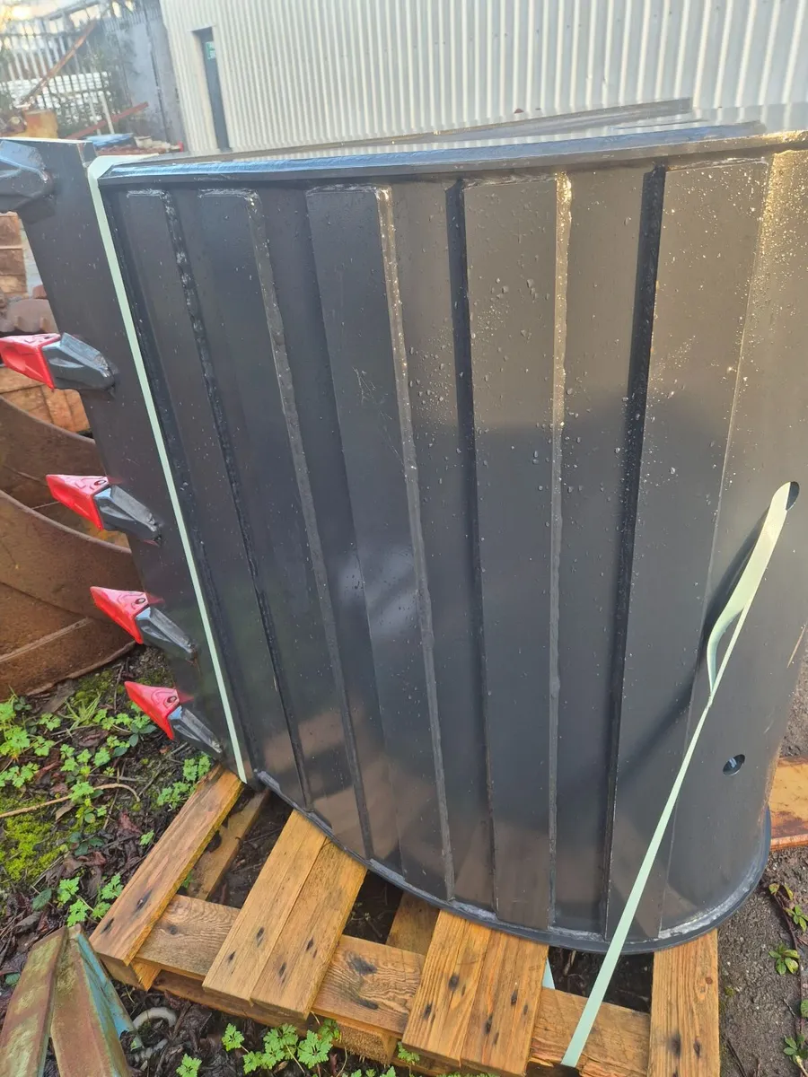 Excavator Buckets - Image 3