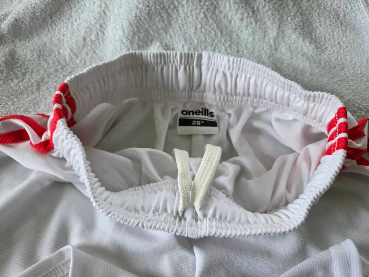 O'Neills Gaelic Football Shorts Children 13 Years - Image 3