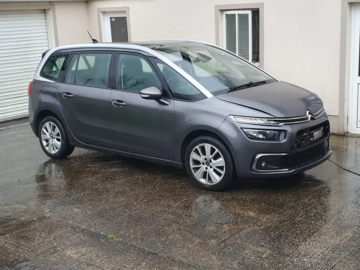 2017 Citroen C4 Grand Picasso Feel 1.6 BlueHDi - Image 1