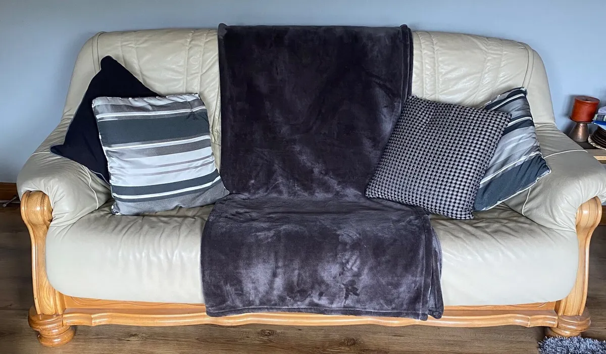 Cream Leather with Oak Frame 3 2 1 Suite - Image 3