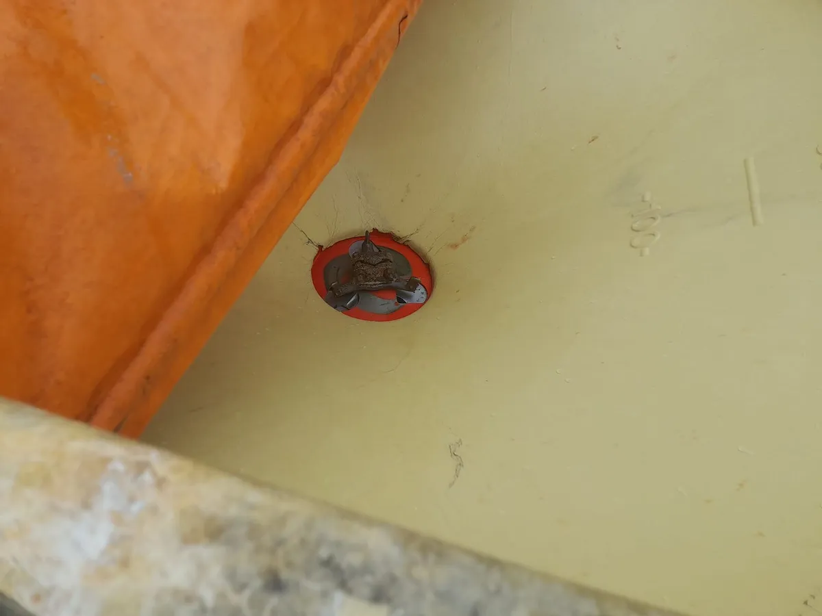 Vicon fertiliser spreader - Image 4