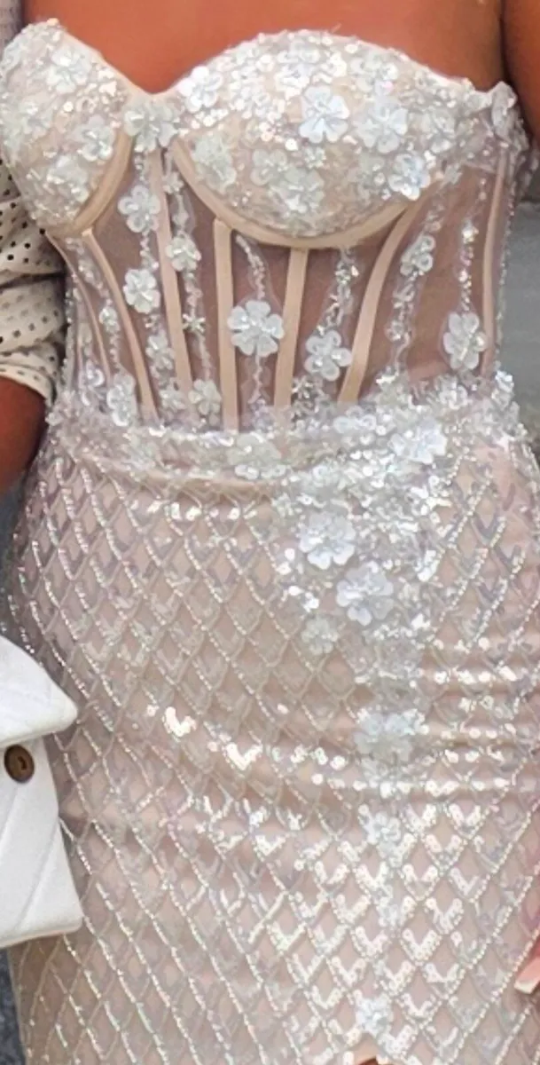 Debs dress - Image 4