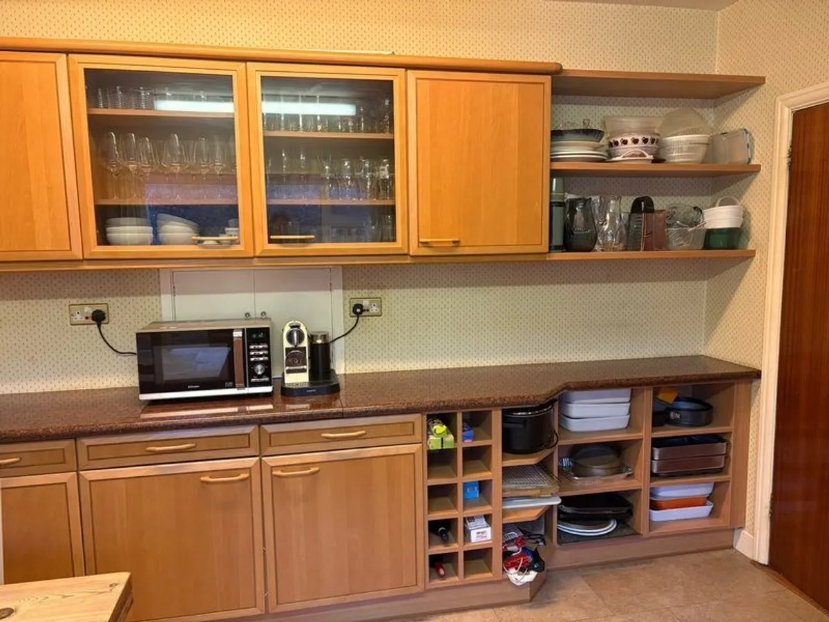 Kitchen and appliances - Image 2
