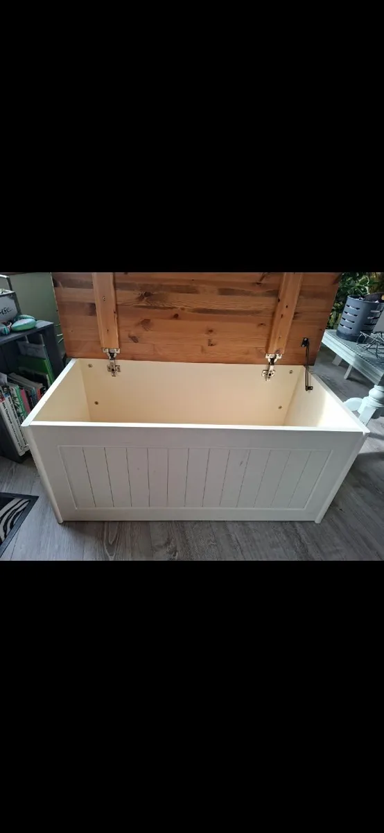 Blanket Box - Image 3