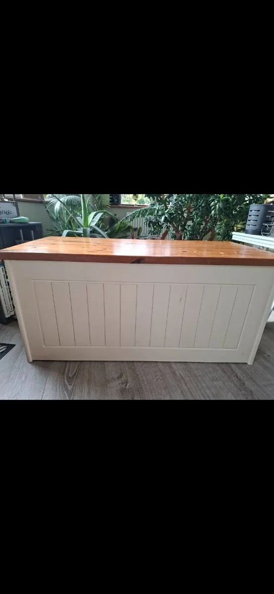 Blanket Box - Image 4