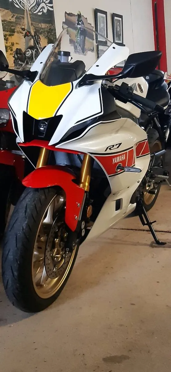 Yamaha R7 - Image 1