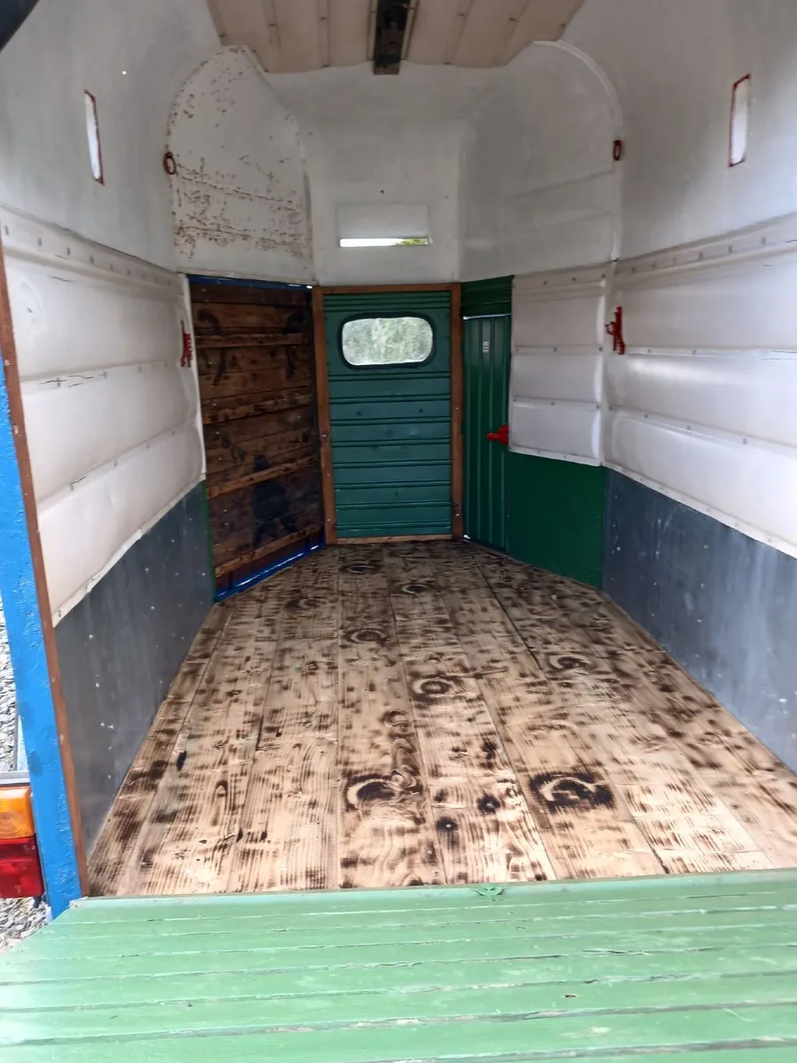 Refurbushed Rice Horsebox - Image 4