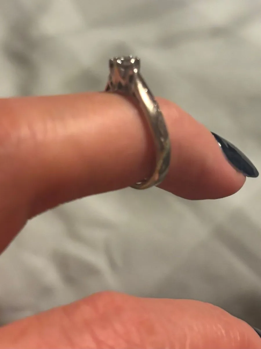 Diamond white Gold ring - Image 2