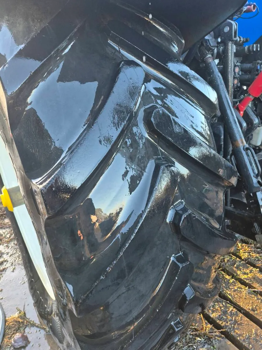 650 65 42 and 540 65 30 cheap set of tyres! - Image 4