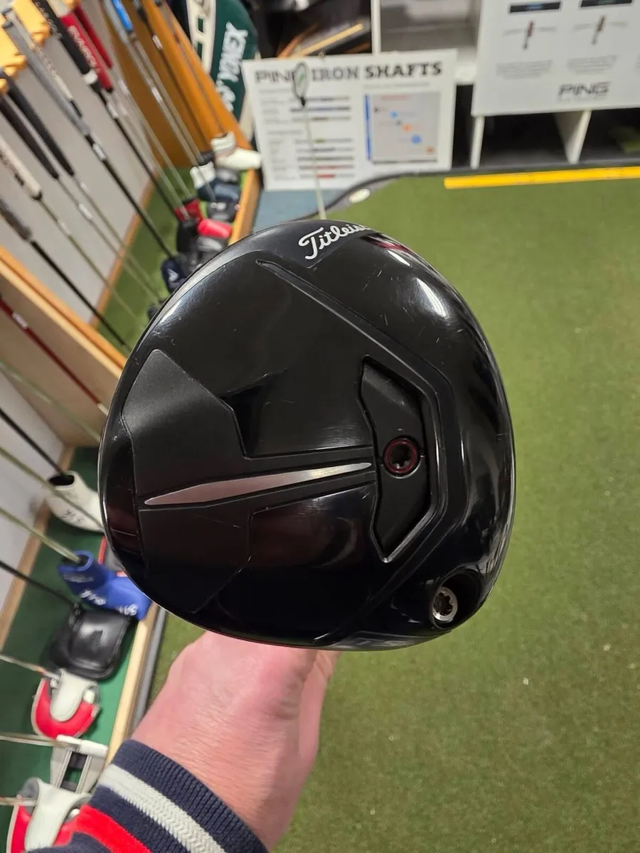 Titleist TSr2 3 Wood - Image 1