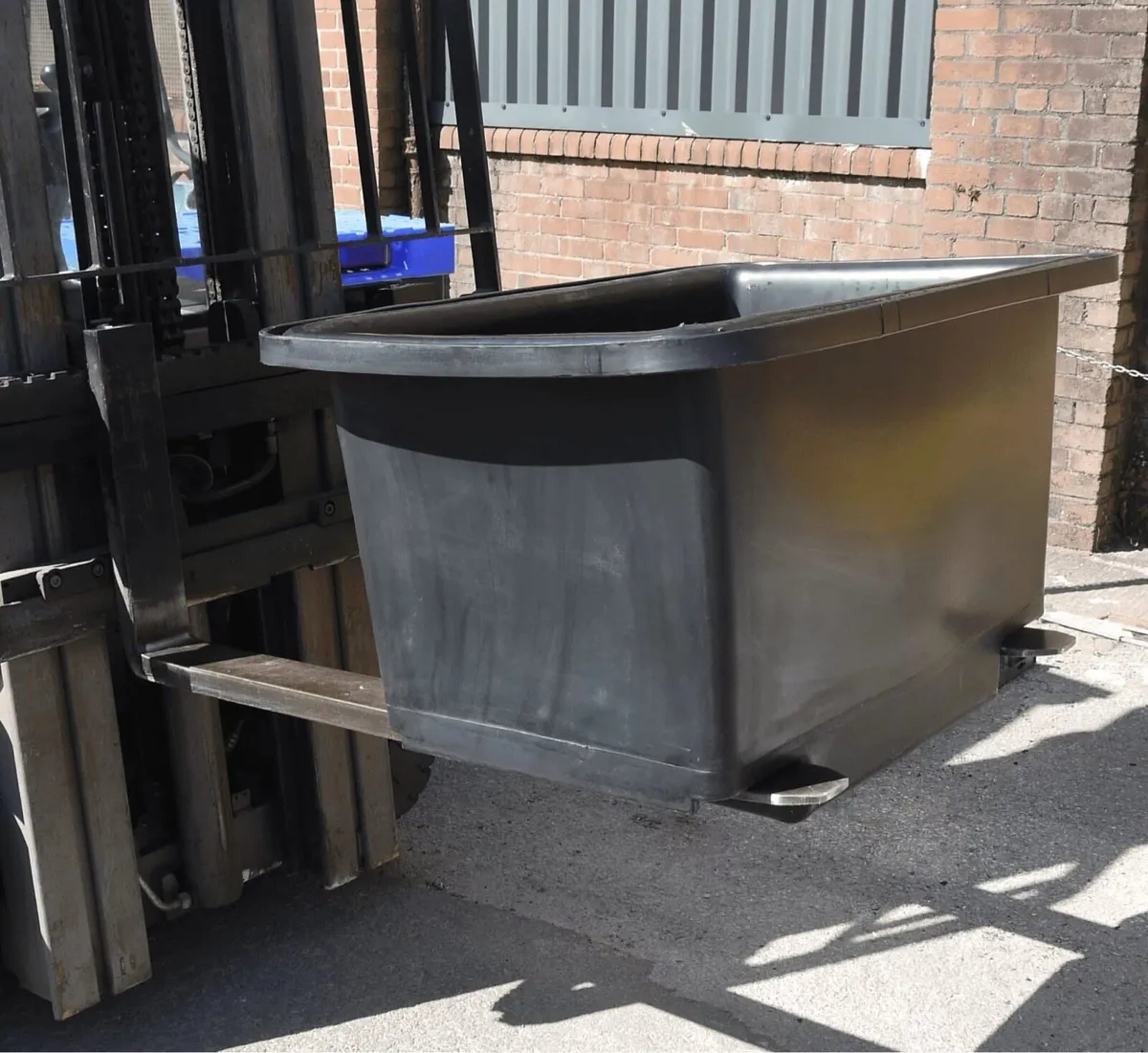 liquidation sale - Image 3