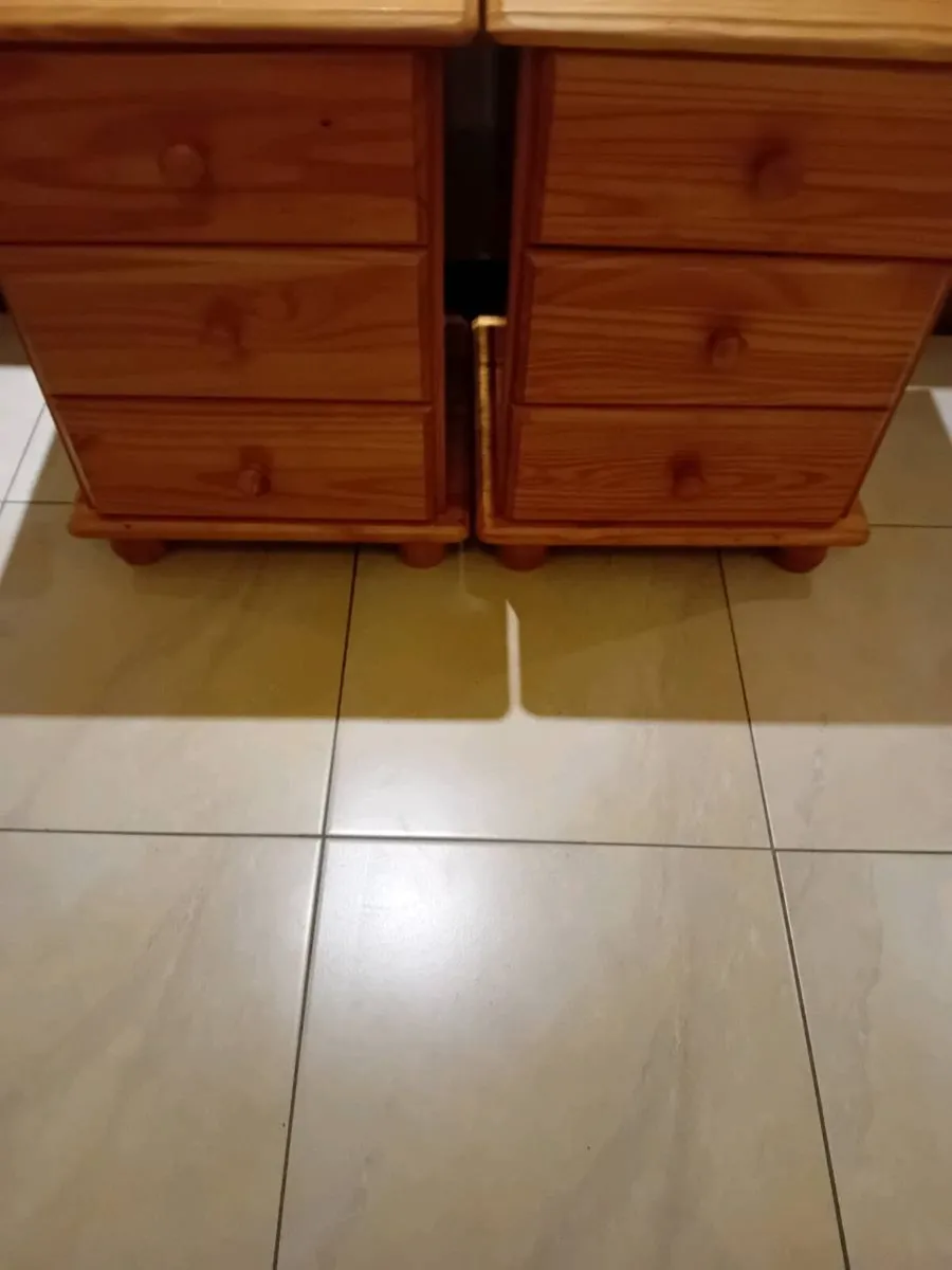 BEDSIDE LOCKERS. X. 2. - Image 2